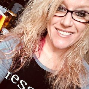 Meet your Posher, Carrie